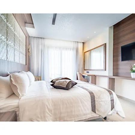 Leonardo Boutique 4*