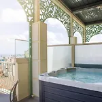 Leonardo Boutique 4* Larnaca