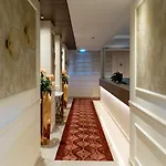 Leonardo Boutique 4*