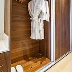 Leonardo Boutique 4* Larnaca