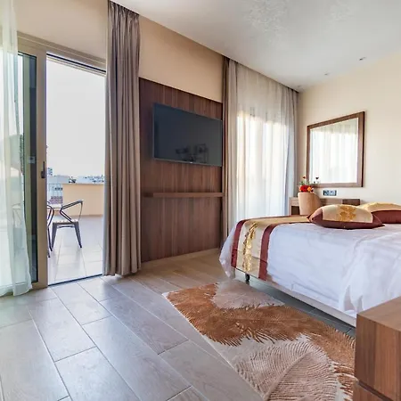 Leonardo Boutique 4* Larnaca