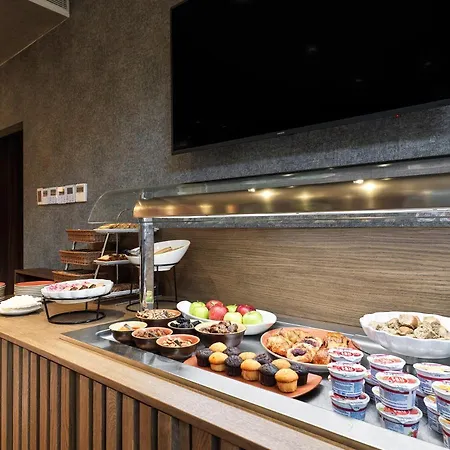 Hotel Leonardo Boutique