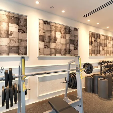 Leonardo Boutique 4* Larnaca
