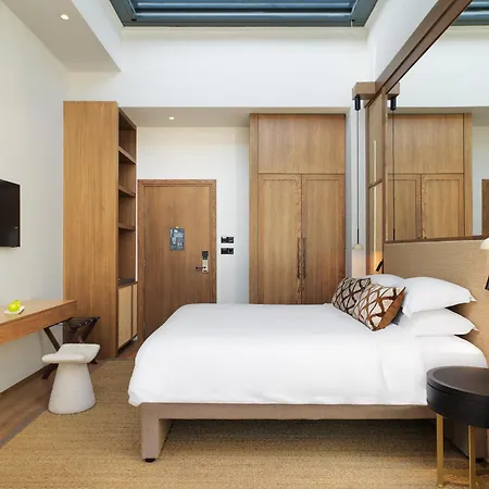 Leonardo Boutique Hotel