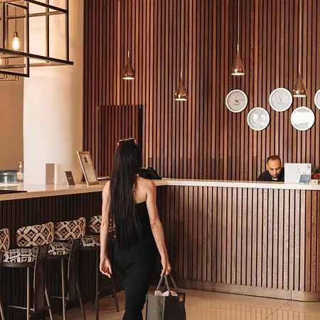 Leonardo Boutique 4* Larnaca