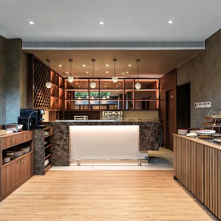 Leonardo Boutique
