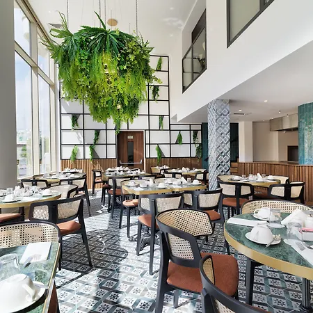 Leonardo Boutique لارنكا