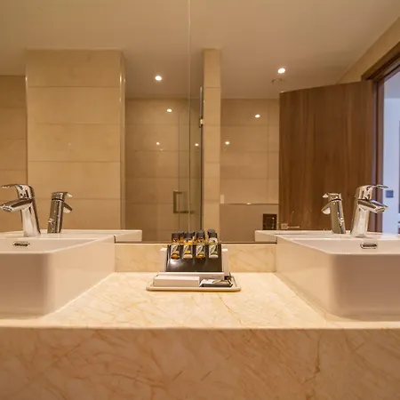 Hotel Leonardo Boutique Larnaca