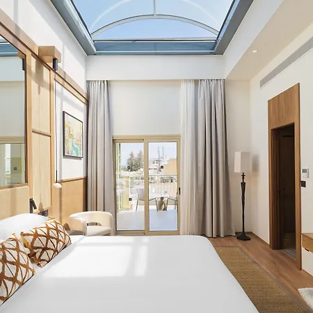 Hotel Leonardo Boutique Larnaca