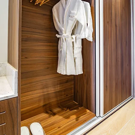 Leonardo Boutique 4* Larnaca