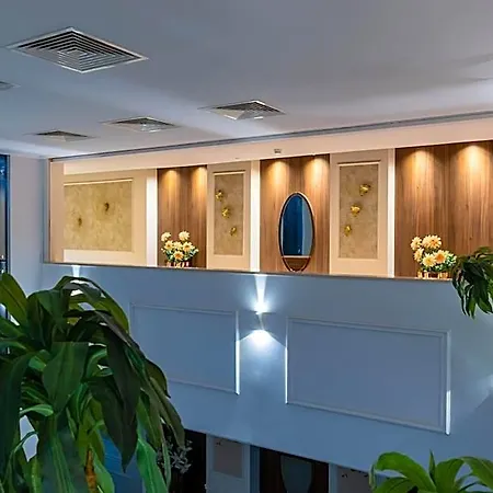Leonardo Boutique 4* Larnaca