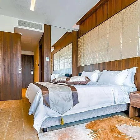 Leonardo Boutique 4* Λάρνακα