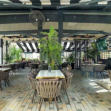Leonardo Boutique 4* Larnaca
