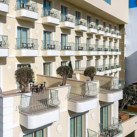 Leonardo Boutique 4* Λάρνακα