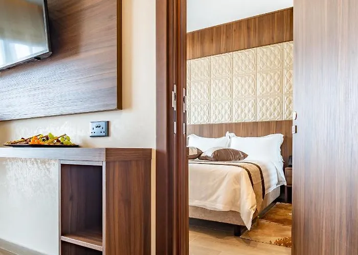 Hotell Leonardo Boutique Larnaca