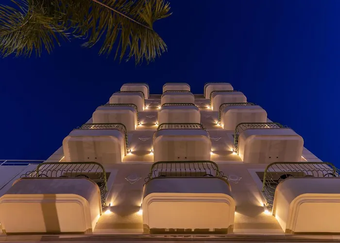 فندق Leonardo Boutique لارنكا