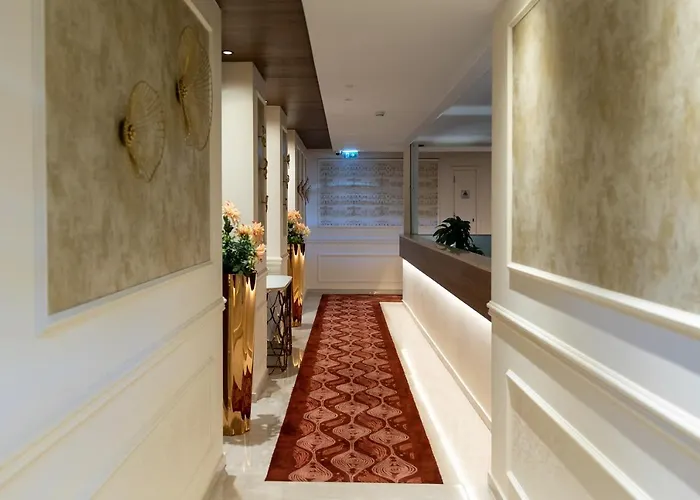 Leonardo Boutique Hotell 4*