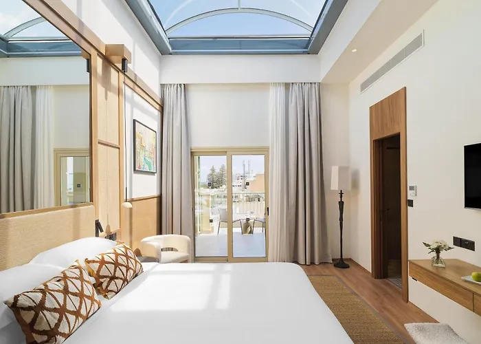 Leonardo Boutique Hotell Larnaca