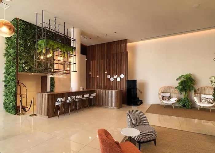 Leonardo Boutique فندق لارنكا