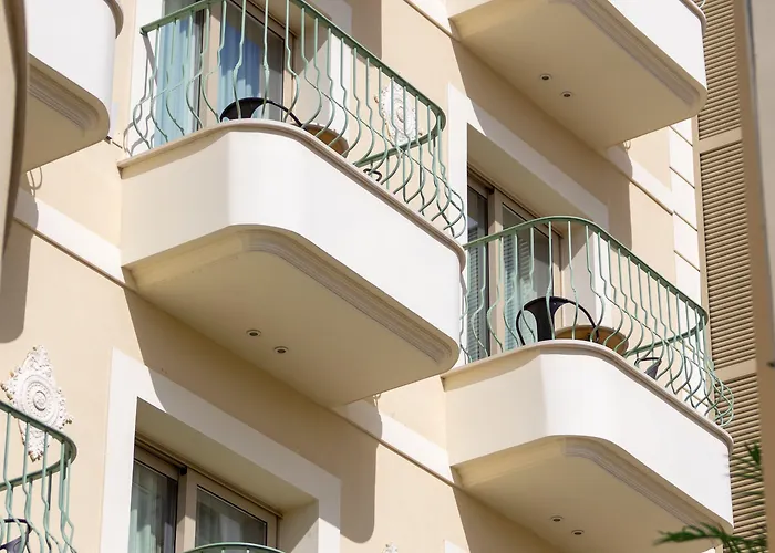 Leonardo Boutique فندق لارنكا