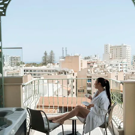 酒店 Leonardo Boutique 4*