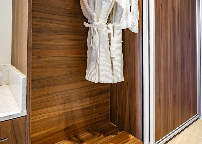 Leonardo Boutique 4* Larnaca